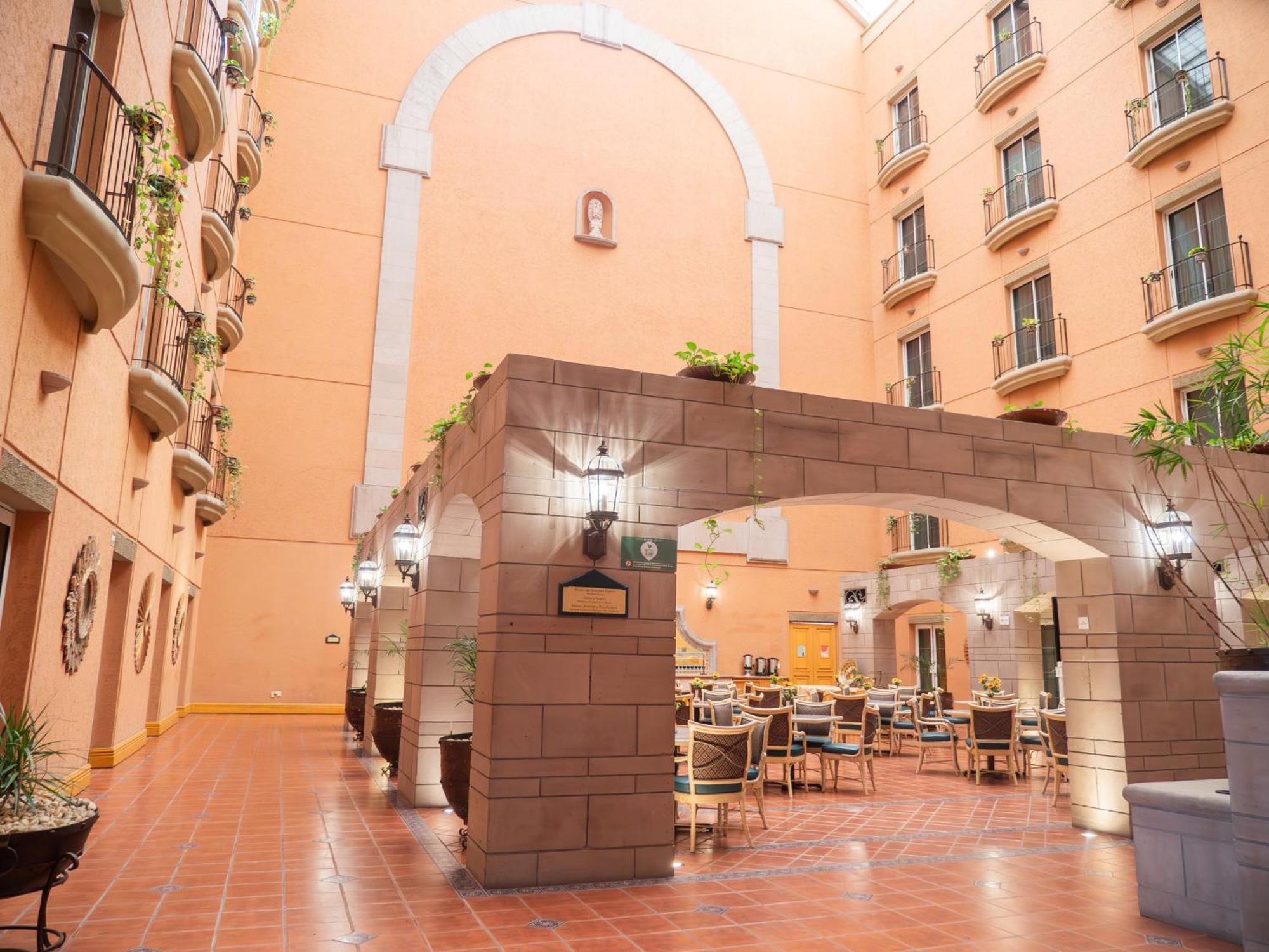 Holiday Inn Express Silao-Aeropuerto Bajio By Ihg Экстерьер фото