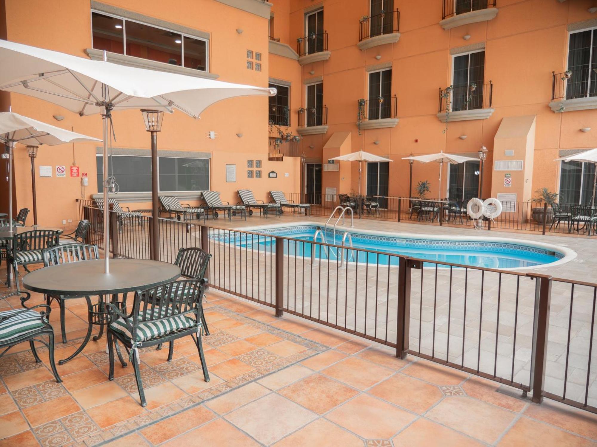 Holiday Inn Express Silao-Aeropuerto Bajio By Ihg Экстерьер фото
