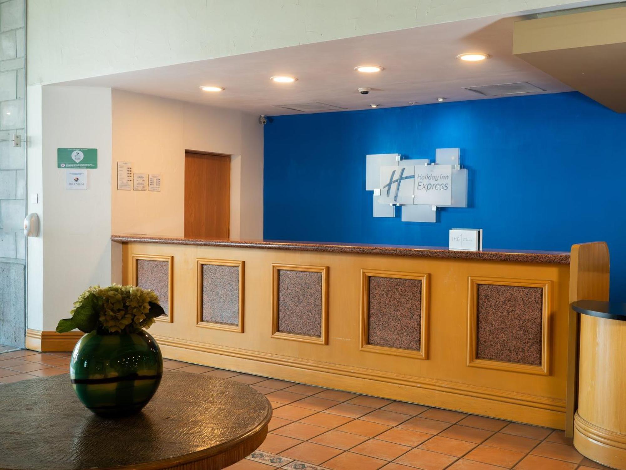 Holiday Inn Express Silao-Aeropuerto Bajio By Ihg Экстерьер фото