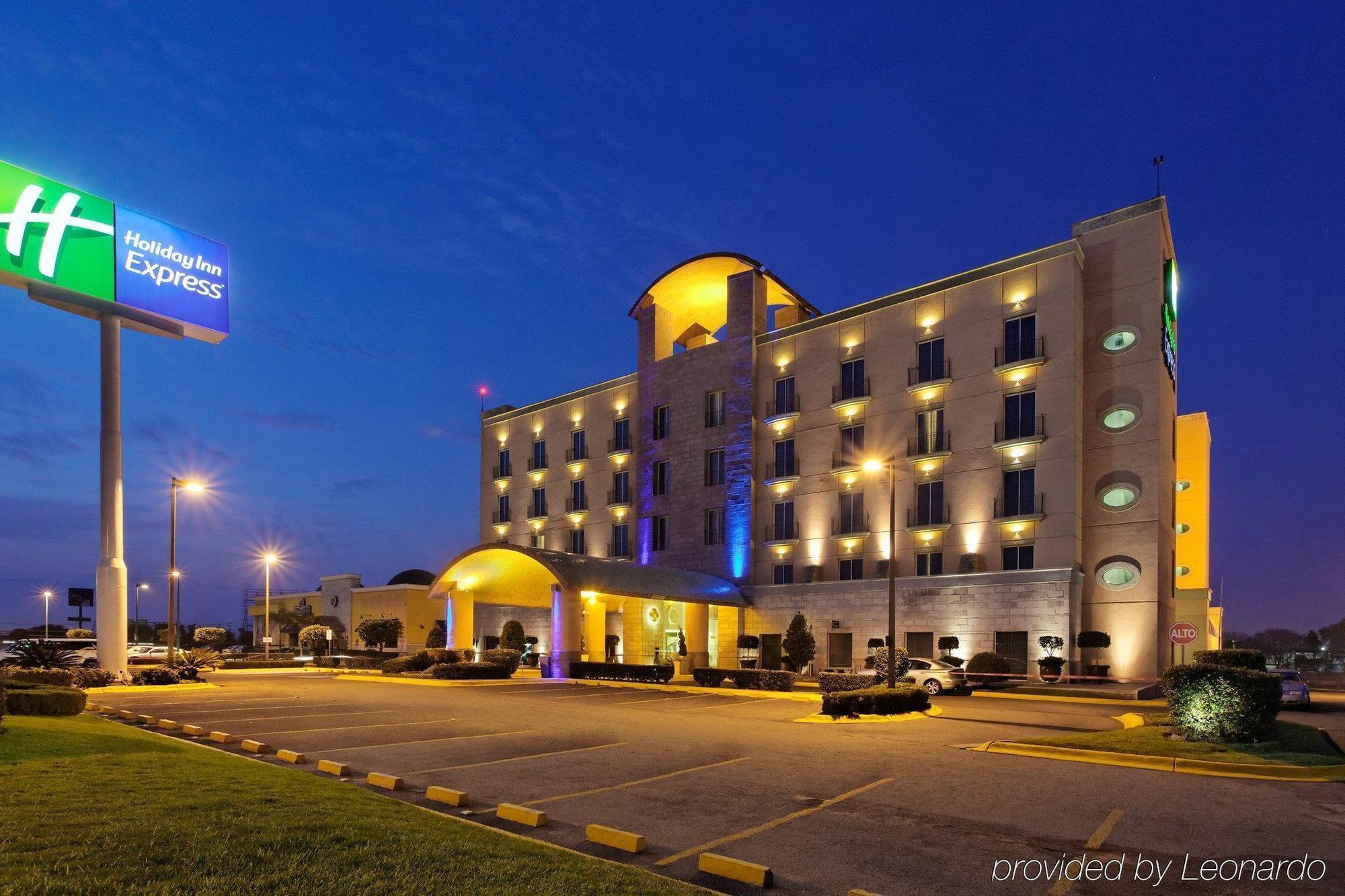 Holiday Inn Express Silao-Aeropuerto Bajio By Ihg Экстерьер фото